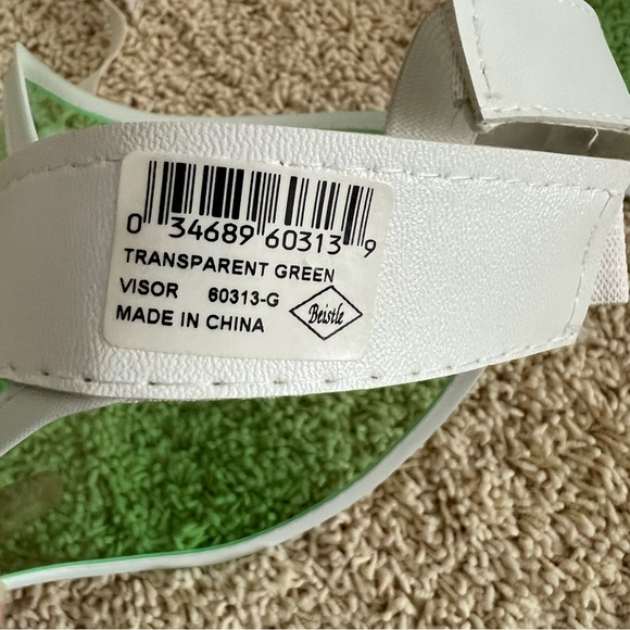 Casino signs and green transparent visors - Picture 7 of 7